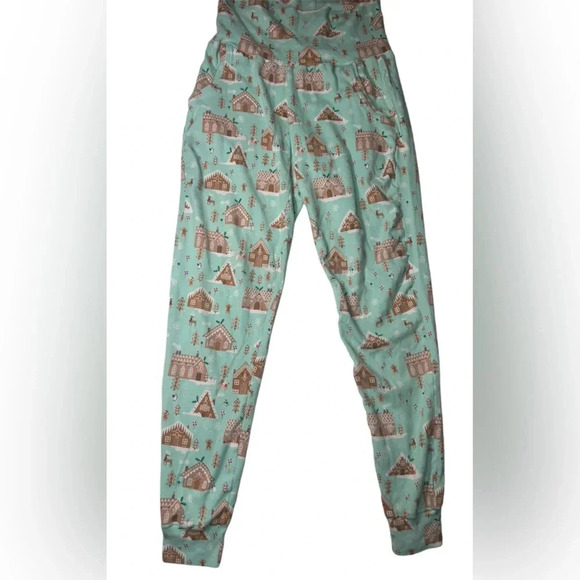 Cozy Christmas Pants w/ Gingerbread xmas Town Design - Picture 1 of 9